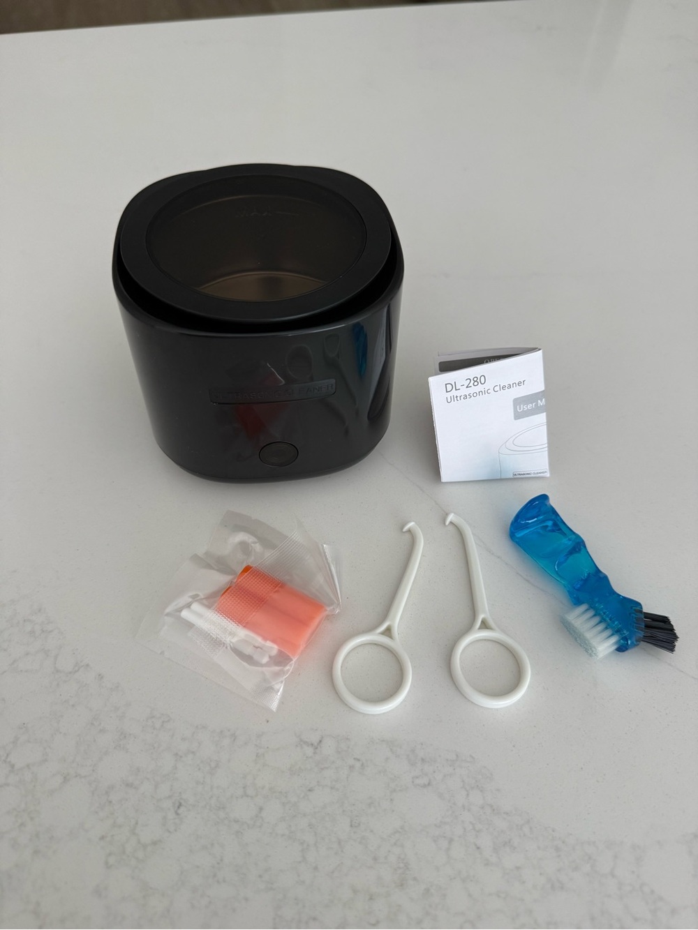 ultrasonic retainer or jewelry cleaner